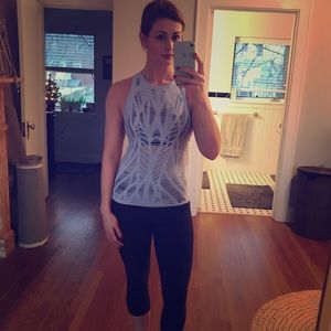 ALO Yoga Light Blue Cut-out Tank Size S